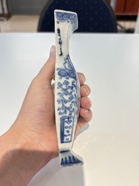 18 Chinese blue and white wares, Kangxi and later