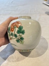Four Chinese famille verte vases, a jar and a bowl, 19th C.