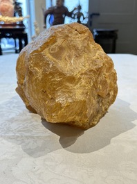 A large lump of copal or amber, 4220 grams