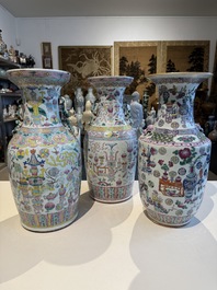 Three Chinese famille rose 'antiquities' vases, 19th C.