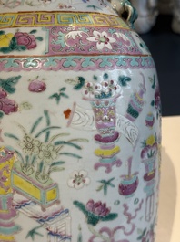 Three Chinese famille rose 'antiquities' vases, 19th C.