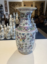 Three Chinese famille rose 'antiquities' vases, 19th C.