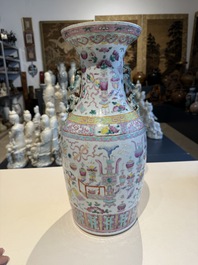 Three Chinese famille rose 'antiquities' vases, 19th C.