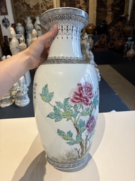 11 Chinese famille rose vases, Guang Hua Yi Pin 光華藝品, Qianlong and Jingdezhen marks, 20th C.