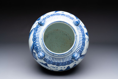 A Chinese blue and white 'Mountainous Landscape' vase with four lion-form handles, 16/17th C.