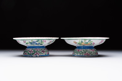 A pair of Chinese famille rose 'mandarin ducks in a lotus pond' Bencharong  tazzas for the Thai market, 19th C.