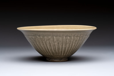 A fine Chinese Yaozhou 'Chrysanthemum' bowl, Northern Song