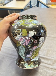 Two Chinese famille rose Milefo Buddhas and a famille rose black-ground covered vase, Zhu Mao Ji 朱茂記造 and Kangxi marks, 19/20th C.