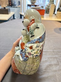 Two Chinese famille rose Milefo Buddhas and a famille rose black-ground covered vase, Zhu Mao Ji 朱茂記造 and Kangxi marks, 19/20th C.