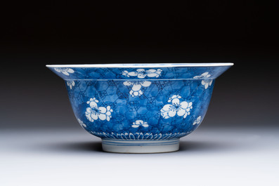 A Chinese blue and white 'Prunus on Cracked Ice' bowl, lingzhi mark, Kangxi