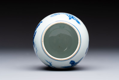 A Chinese blue and white tea caddy with figural design, artemisia leaf mark, Kangxi