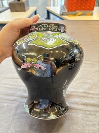 Two Chinese famille rose Milefo Buddhas and a famille rose black-ground covered vase, Zhu Mao Ji 朱茂記造 and Kangxi marks, 19/20th C.