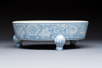 A Chinese blue and white narcissus basin, Yongzheng mark, 20th C.