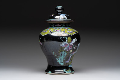 Two Chinese famille rose Milefo Buddhas and a famille rose black-ground covered vase, Zhu Mao Ji 朱茂記造 and Kangxi marks, 19/20th C.