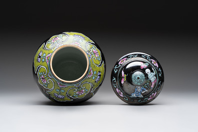 Two Chinese famille rose Milefo Buddhas and a famille rose black-ground covered vase, Zhu Mao Ji 朱茂記造 and Kangxi marks, 19/20th C.