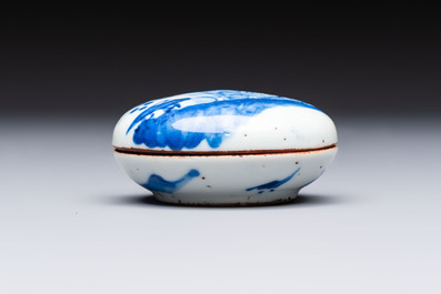 A varied collection of 18 Chinese famille rose, blue and white wares, 18/19th C.