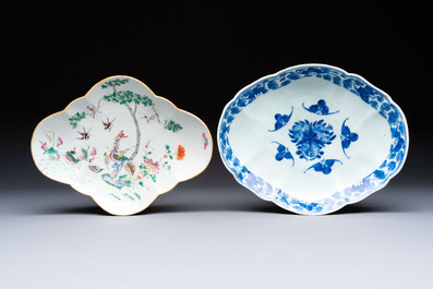 Four Chinese blue, white and famille rose tazzas and a covered spice bowl with bats design, 19th C.