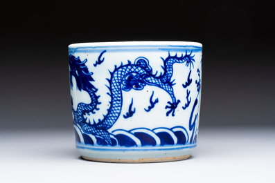 A varied collection of nine Chinese blue, white and famille rose wares, Kangxi and later