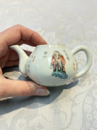 A Chinese famille rose 'Wu Shuang Pu' teapot and cover, 19th C.