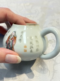 A Chinese famille rose 'Wu Shuang Pu' teapot and cover, 19th C.