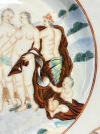 A Chinese famille rose 'The Judgement of Paris' plate, Qianlong