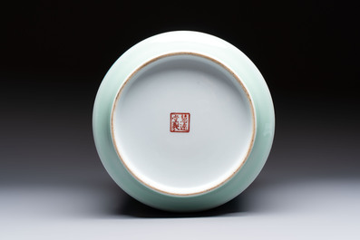 A fine Chinese green-enamelled vase with landscape design, Hui Yuan Tang Zhi 慧遠堂製 mark, dated 1943