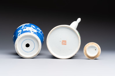 A varied collection of 11 Chinese porcelain wares, Kangxi and later