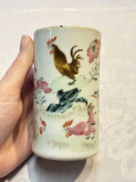 A Chinese famille rose 'Peony' jar and a 'Rooster' brush pot, Tongzhi mark, 18/19th C.