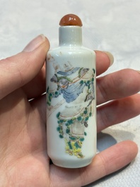 A Chinese famille rose 'Wu Shuang Pu' snuff bottle, 19th C.