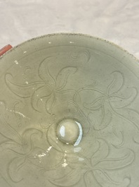 A Chinese qingbai tea bowl with incised floral design, 20th C.