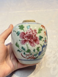 A Chinese famille rose 'Peony' jar and a 'Rooster' brush pot, Tongzhi mark, 18/19th C.