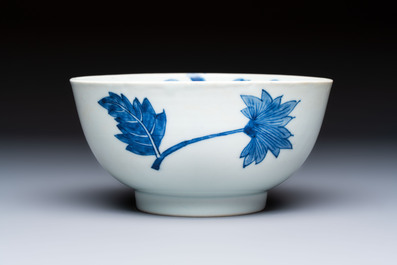 A Chinese blue and white 'Bleu de Hue' bowl from a royal mission for the Vietnamese market, T&acirc;n Sửu 辛丑 mark, dated 1841