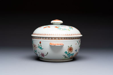 A Chinese famille rose &lsquo;Crane in a Garden&rsquo; tureen and cover, Qianlong