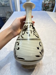 A Chinese Cizhou cream-glazed and dark-brown slip-painted vase with floral design, Republic
