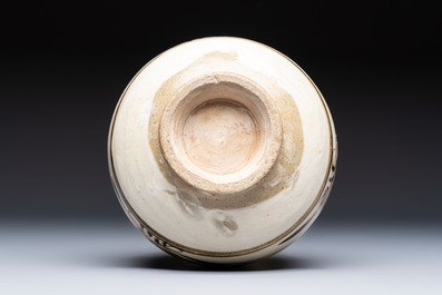 A Chinese Cizhou cream-glazed and dark-brown slip-painted vase with floral design, Republic