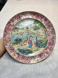 A fine Chinese Canton famille rose dish with puce-enamelled rim, 19th C.