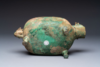 A Chinese archaic bronze pouring vessel, Yi 匜, Warring States period/Han