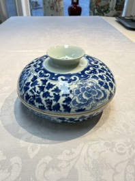 Four Chinese blue, white and famille rose tazzas and a covered spice bowl with bats design, 19th C.
