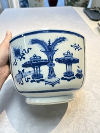 A Chinese blue and white 'Antiquities' bowl and cover, Kangxi