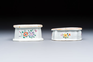 A collection of four Chinese blue and white, famille rose and Imari-style salts and a Samson Paris salt, 18/19th C.