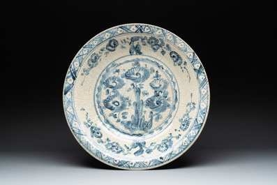 Four large Chinese Swatow blue and white dishes, Ming