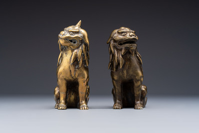 A pair of Japanese bronze Buddhist lions, 19/20th C.