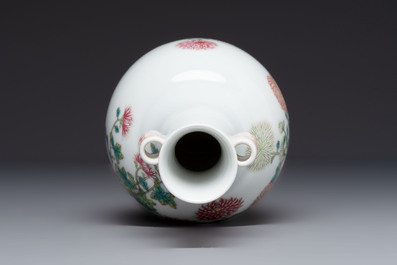 A Chinese famille rose &lsquo;Chrysanthemums&rsquo; arrow vase, Yongzheng mark, 20th C.