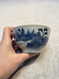 A set of 12 Chinese blue and white 'Landscape' bowls and saucers, Qianlong/Jiaqing
