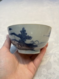 A set of 12 Chinese blue and white 'Landscape' bowls and saucers, Qianlong/Jiaqing