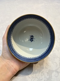 A set of 12 Chinese blue and white 'Landscape' bowls and saucers, Qianlong/Jiaqing