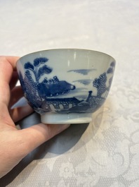 A set of 12 Chinese blue and white 'Landscape' bowls and saucers, Qianlong/Jiaqing