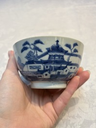 A set of 12 Chinese blue and white 'Landscape' bowls and saucers, Qianlong/Jiaqing