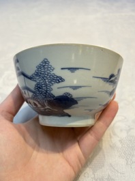 A set of 12 Chinese blue and white 'Landscape' bowls and saucers, Qianlong/Jiaqing