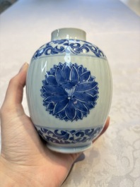 Three Chinese blue and white tea caddies, Chenghua mark, Shunzhi and later